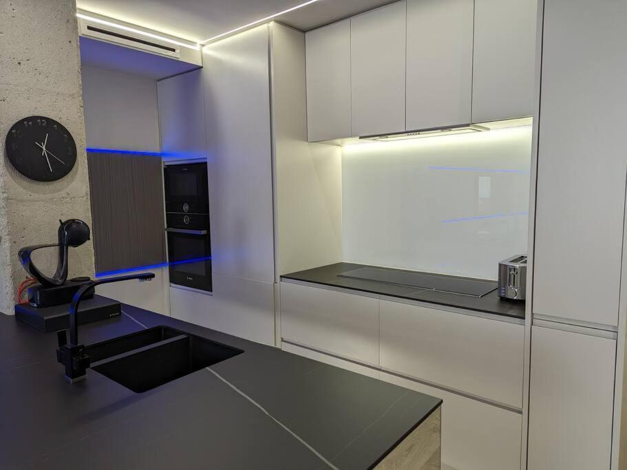 Murcia Luxury Plaza De Las Flores Apartment Bagian luar foto